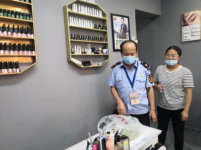 播州區市場監管局強化監管，專項檢查覆蓋不合格化妝品與服裝銷售